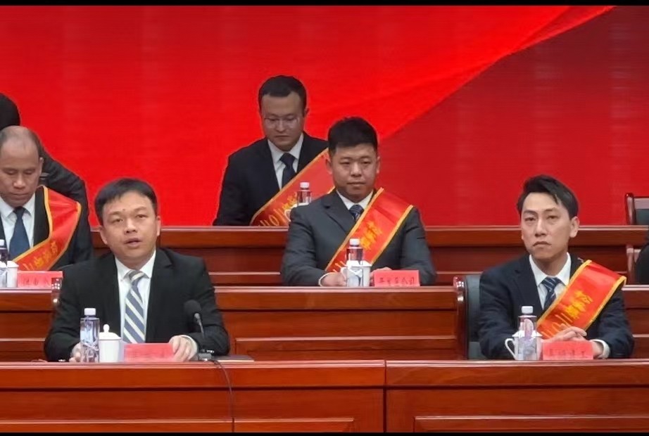 喜報(bào)!易順建工集團(tuán)榮獲“松溪縣2023年度納稅突出貢獻(xiàn)企業(yè)”稱號(hào)
